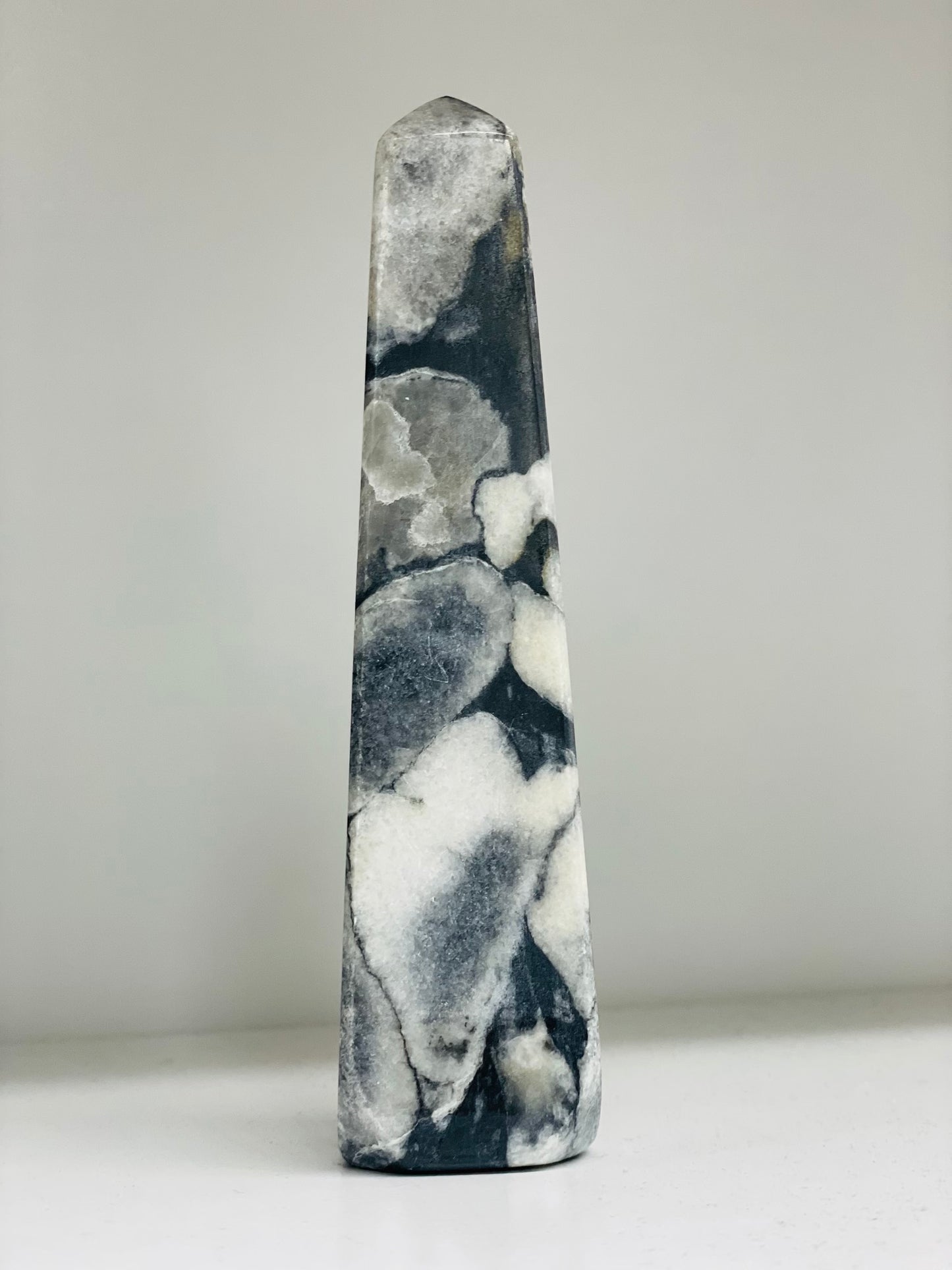 Shell jasper obelisk