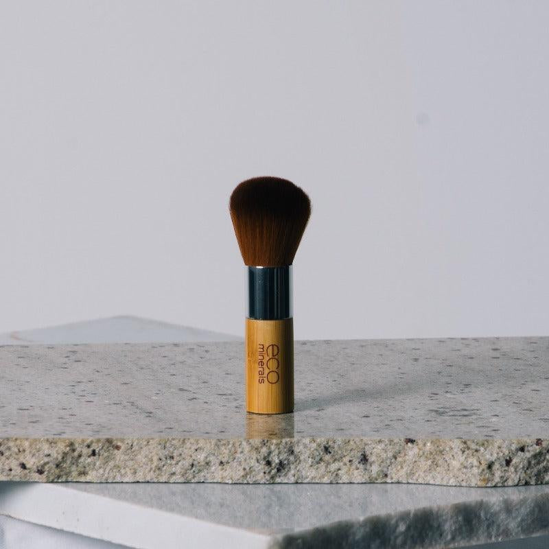 Vegan kabuki brush