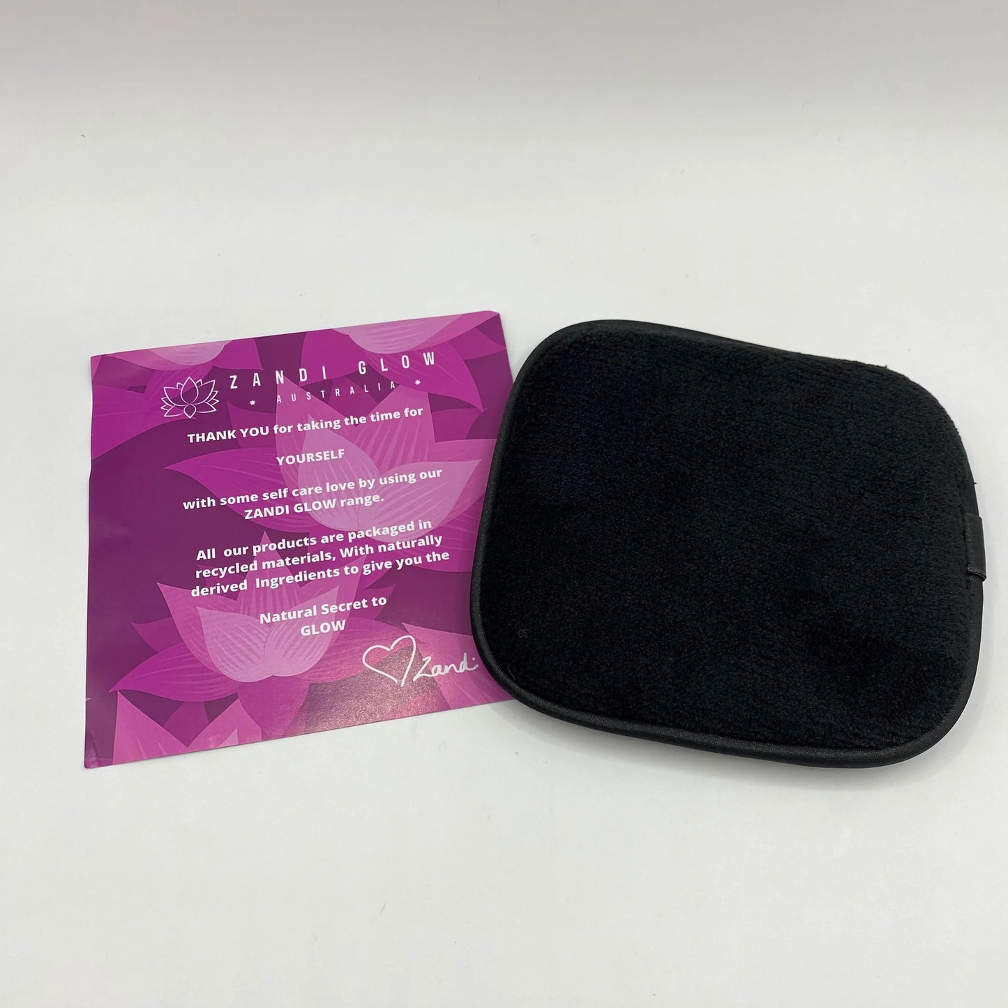 Zandi glow makeup removal pad